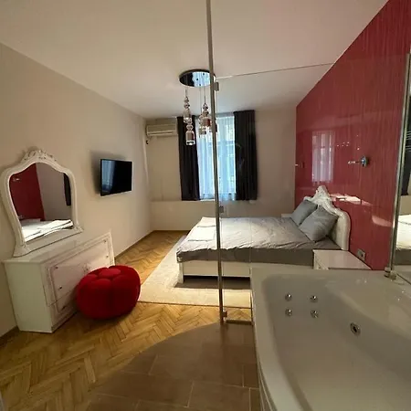 Guest house Lux Center