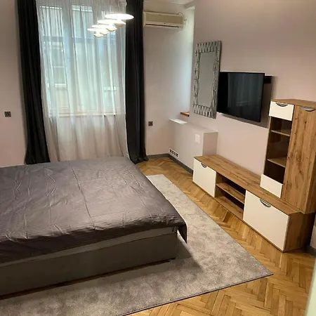 Guest house Lux Center