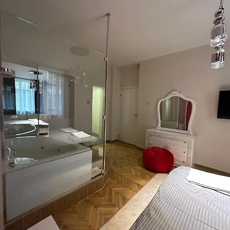 Gæstehus Lux Center *